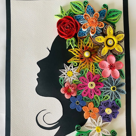 Quilling Love Woman Face Painting - Picture 1 of 12
